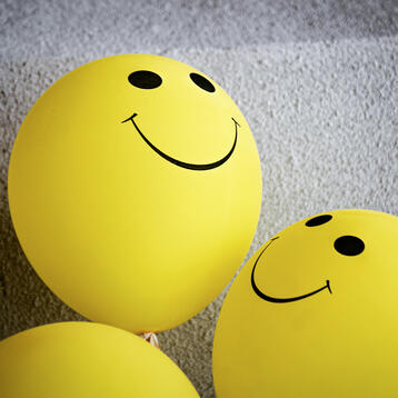 Smiling balloons